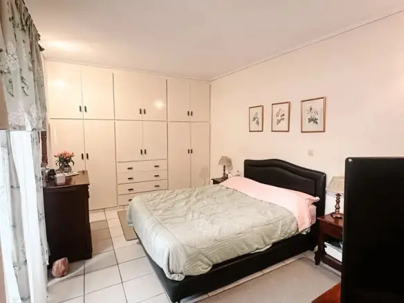 3-bedroom Flat In Nea Chalkidona, Greece (137 M²)