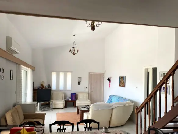 3-bedroom Detached House In Soligeia, Greece (247 M²)