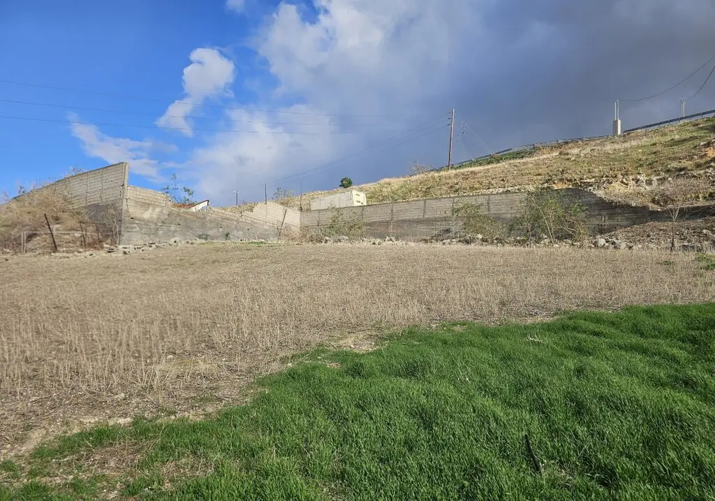 Land Of 2710 M² In Crete