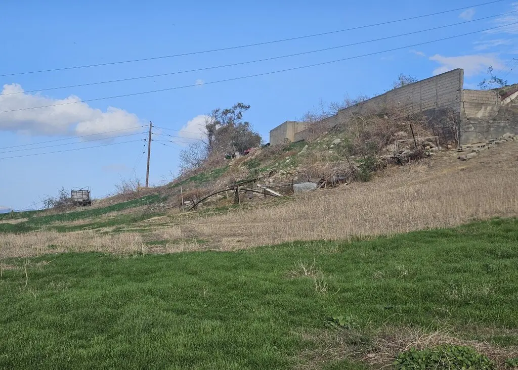 Land Of 2710 M² In Crete