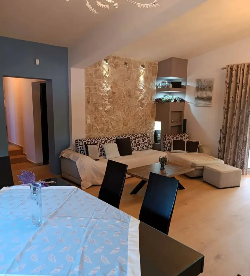 Detached House Of 190 M² In Peloponnese