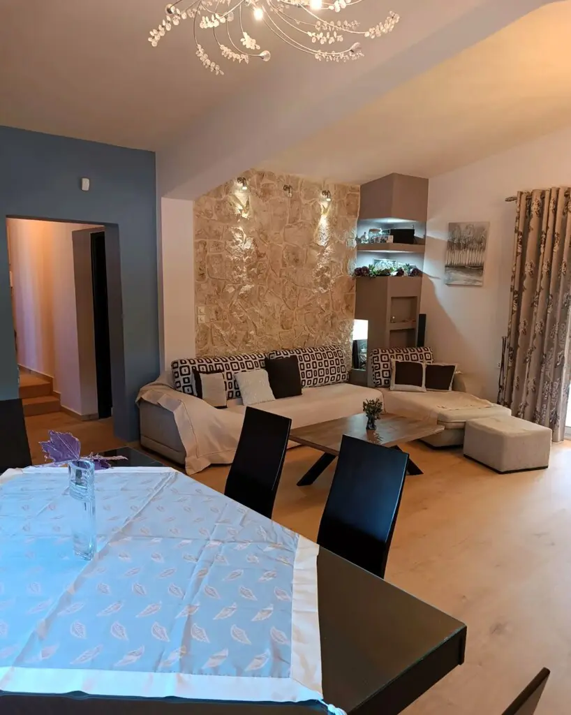 Detached House Of 190 M² In Peloponnese