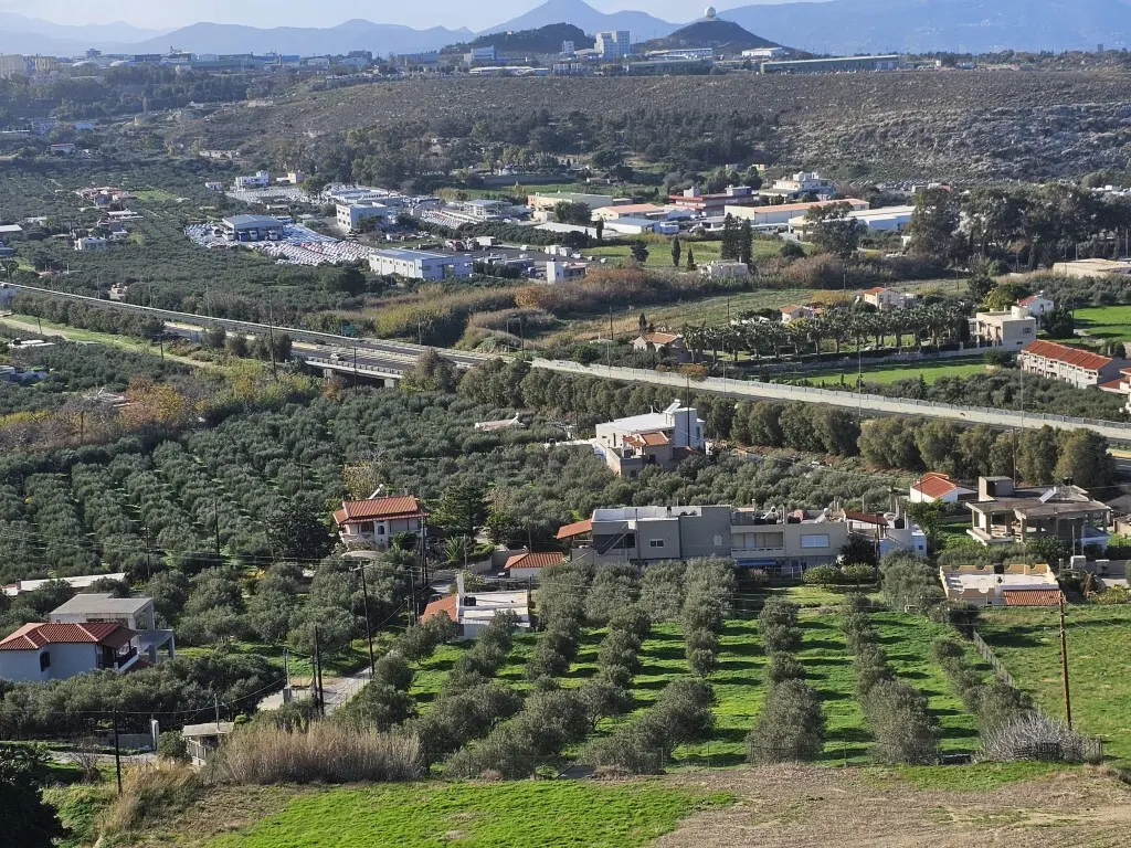 Land Of 2710 M² In Crete