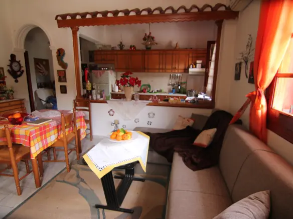 Detached House 200 M² Located In Corfu