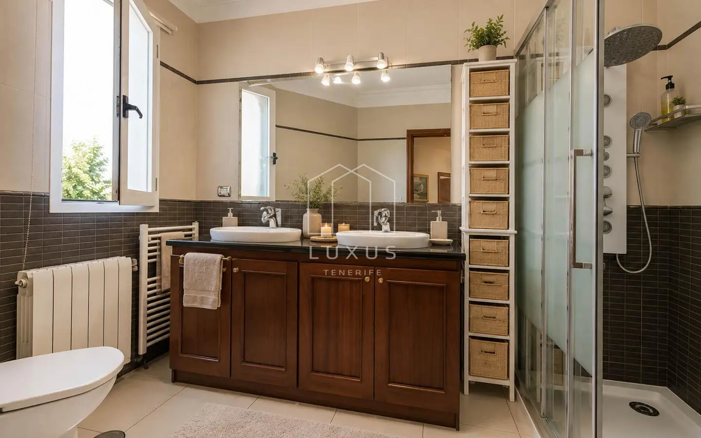 6-bedroom Villa In Santa Úrsula, Spain (360 M²)