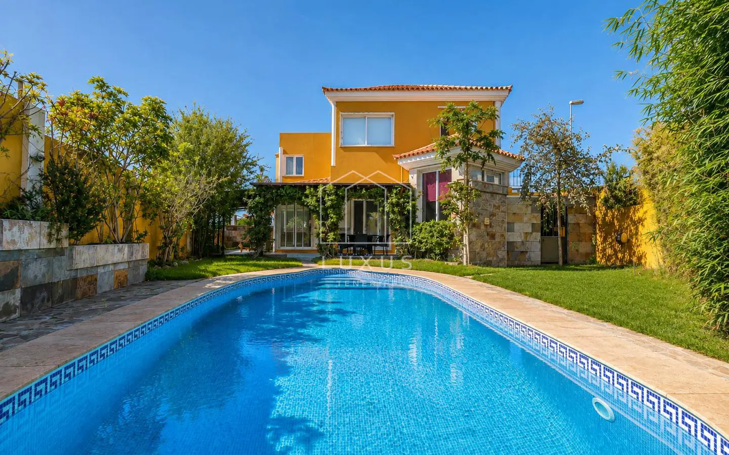 6-bedroom Villa In Santa Úrsula, Spain (360 M²)