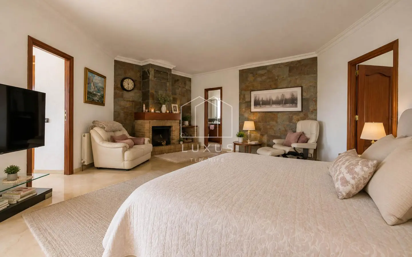 6-bedroom Villa In Santa Úrsula, Spain (360 M²)