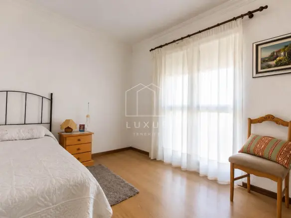 6-bedroom Villa In Santa Úrsula, Spain (360 M²)