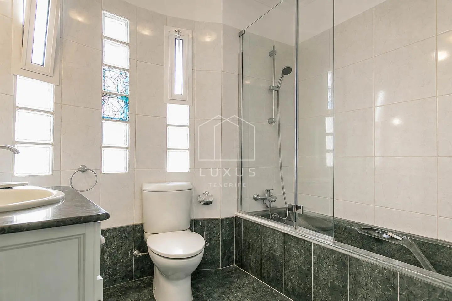 Villa Of 360 M² In Santa Úrsula