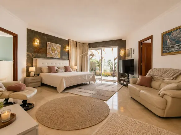6-bedroom Villa In Santa Úrsula, Spain (360 M²)