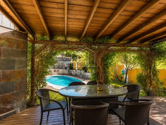 6-bedroom Villa In Santa Úrsula, Spain (360 M²)