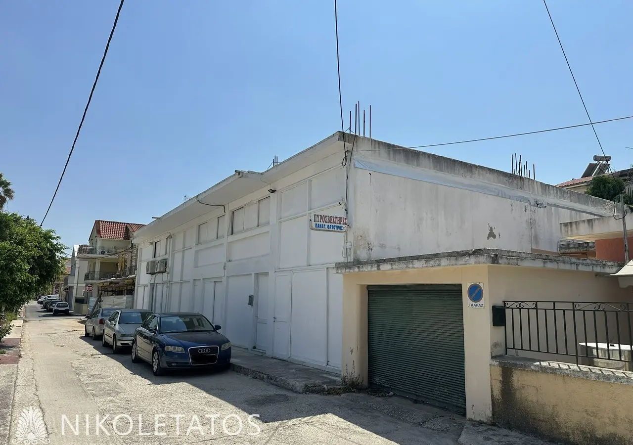 Commercial Of 85 M² In Argostoli, Greece