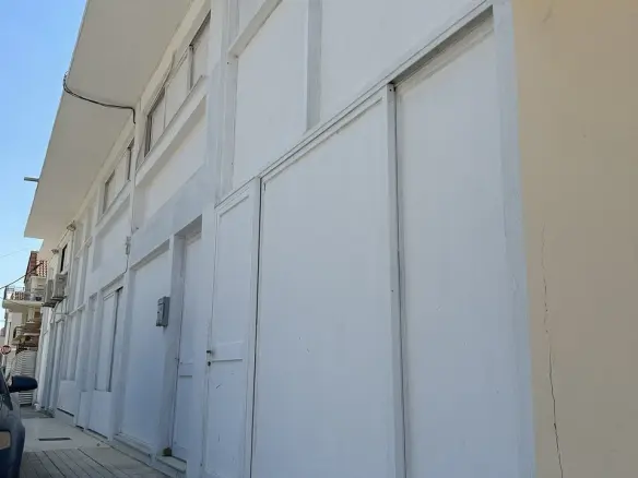 Commercial Of 85 M² In Argostoli, Greece