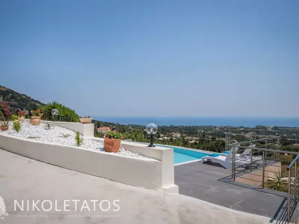 Villa Of 200 M² With Sea View In Ratzakli, Greece