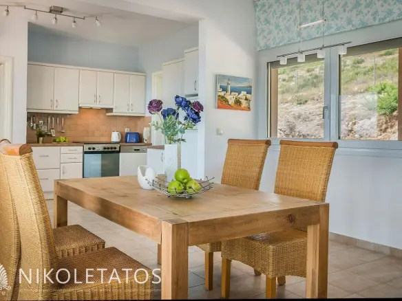 Villa Of 200 M² With Sea View In Ratzakli, Greece