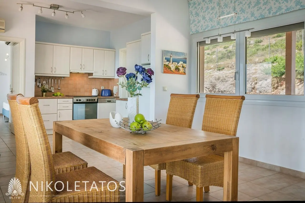 Villa Of 200 M² With Sea View In Ratzakli, Greece