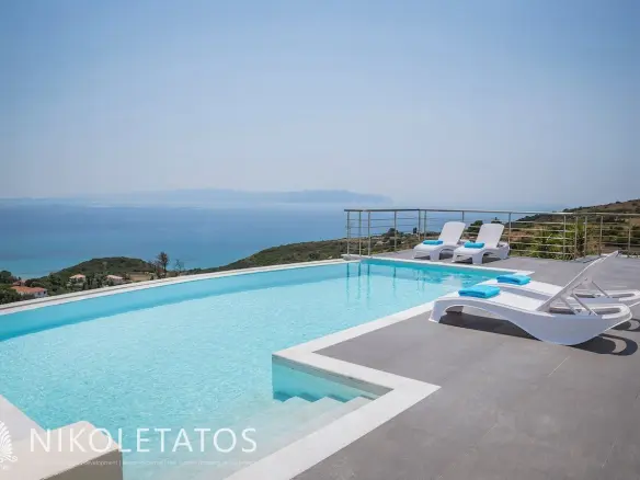 Villa Of 200 M² With Sea View In Ratzakli, Greece