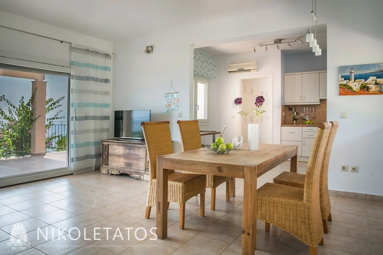 Villa Of 200 M² With Sea View In Ratzakli, Greece
