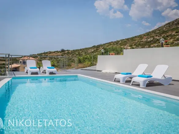 Villa Of 200 M² With Sea View In Ratzakli, Greece
