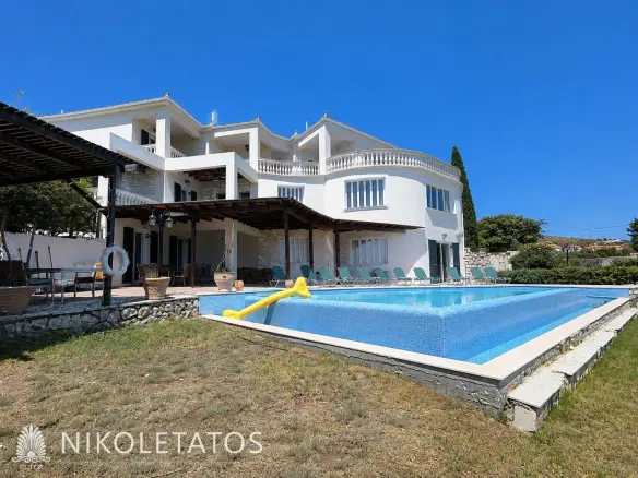 Villa Of 120 M² With Sea View In Skala, Greece