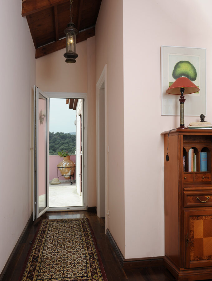 Villa Of 400 M² With Sea View In Lesvos