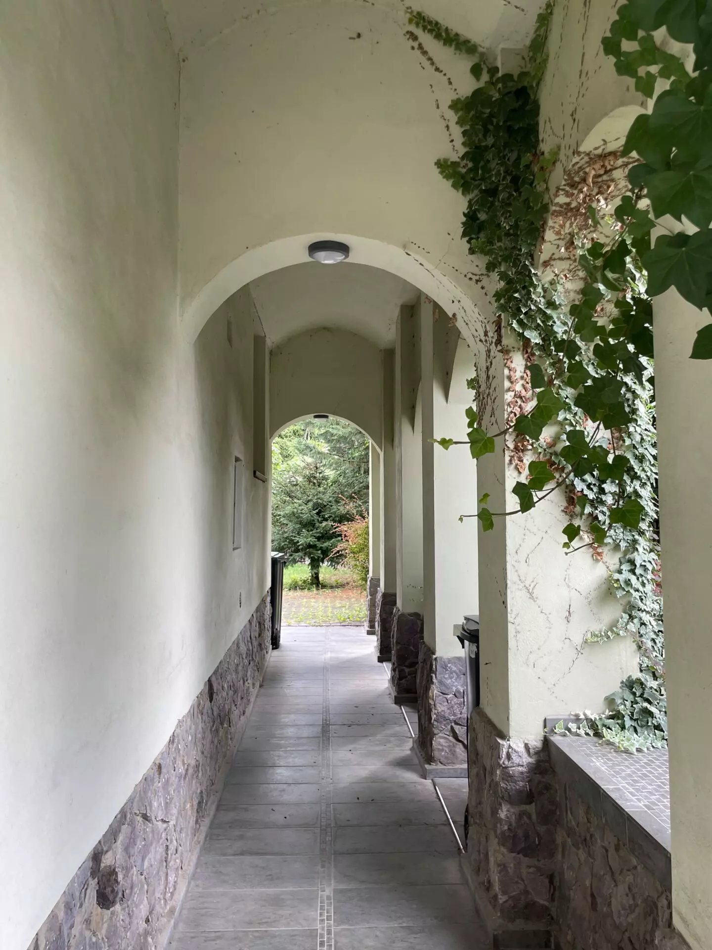 House Of 4 Bedroom With In