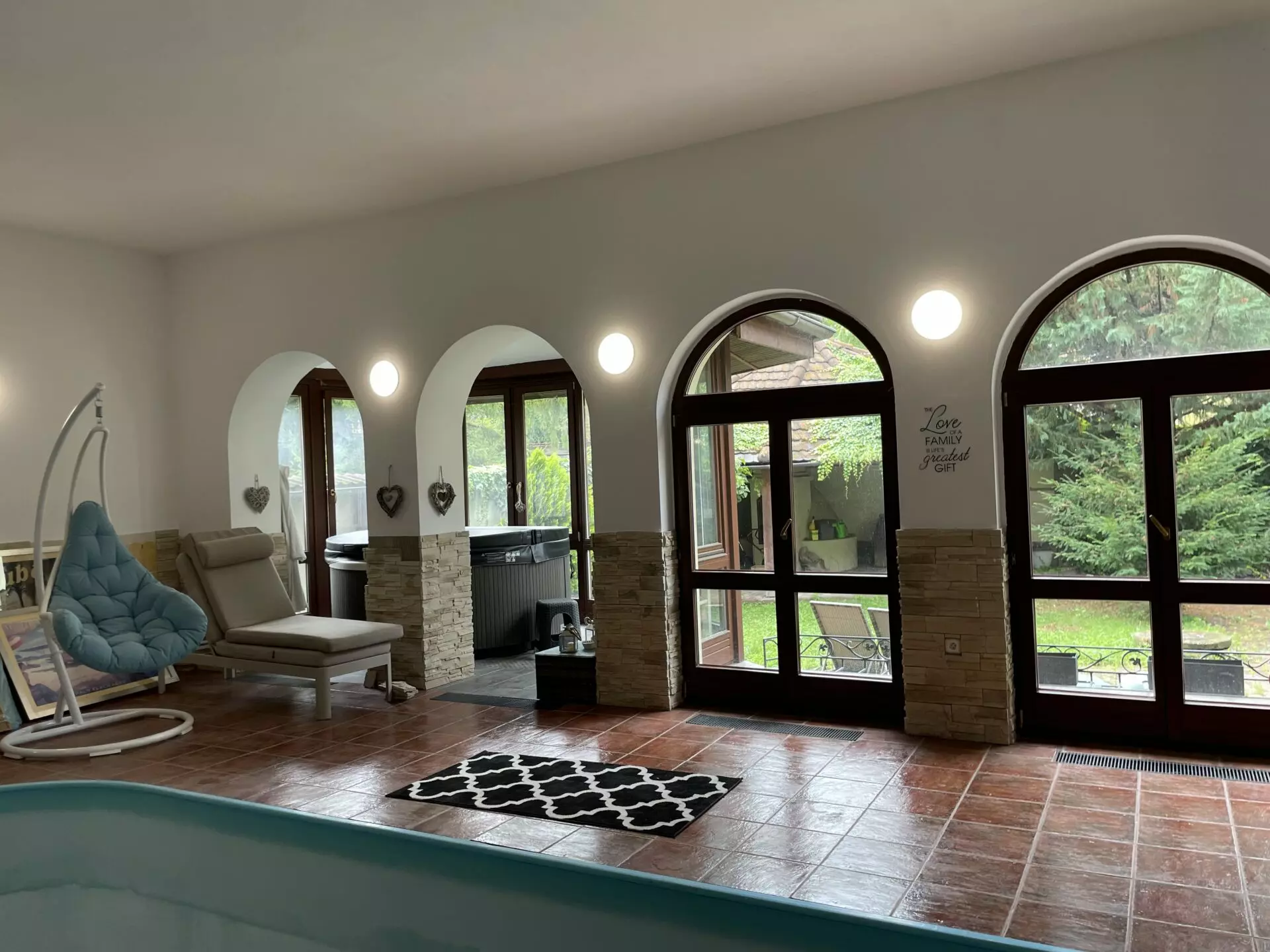 House Of 4 Bedroom With In