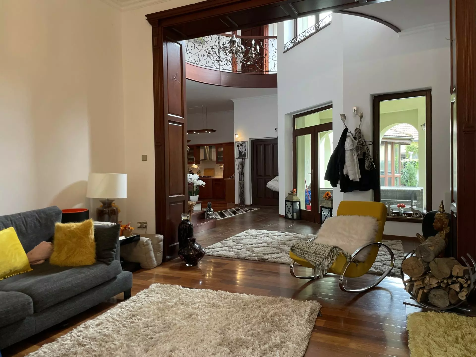 House Of 4 Bedroom With In