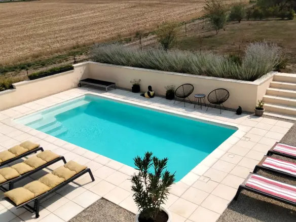 4-bedroom Country House In Pressac, France (163 M²)