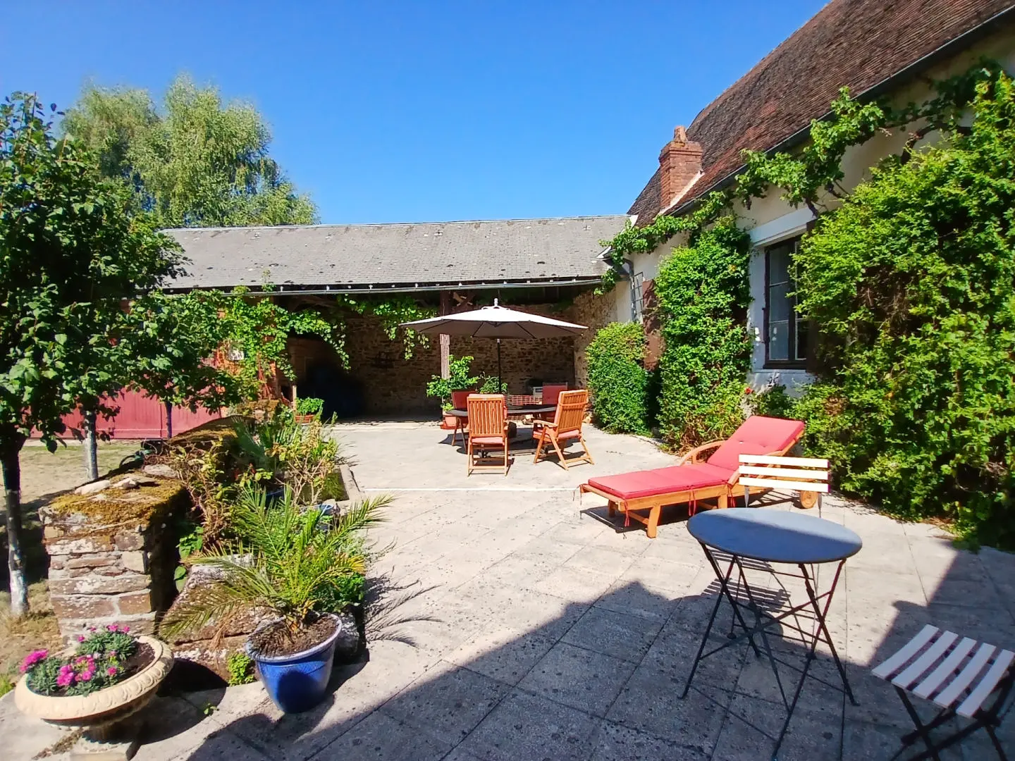 4-bedroom Maison De Maitre In Saint-priest-les-fougeres, France (182 M²)