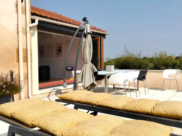 4-bedroom Country House In Pressac, France (163 M²)