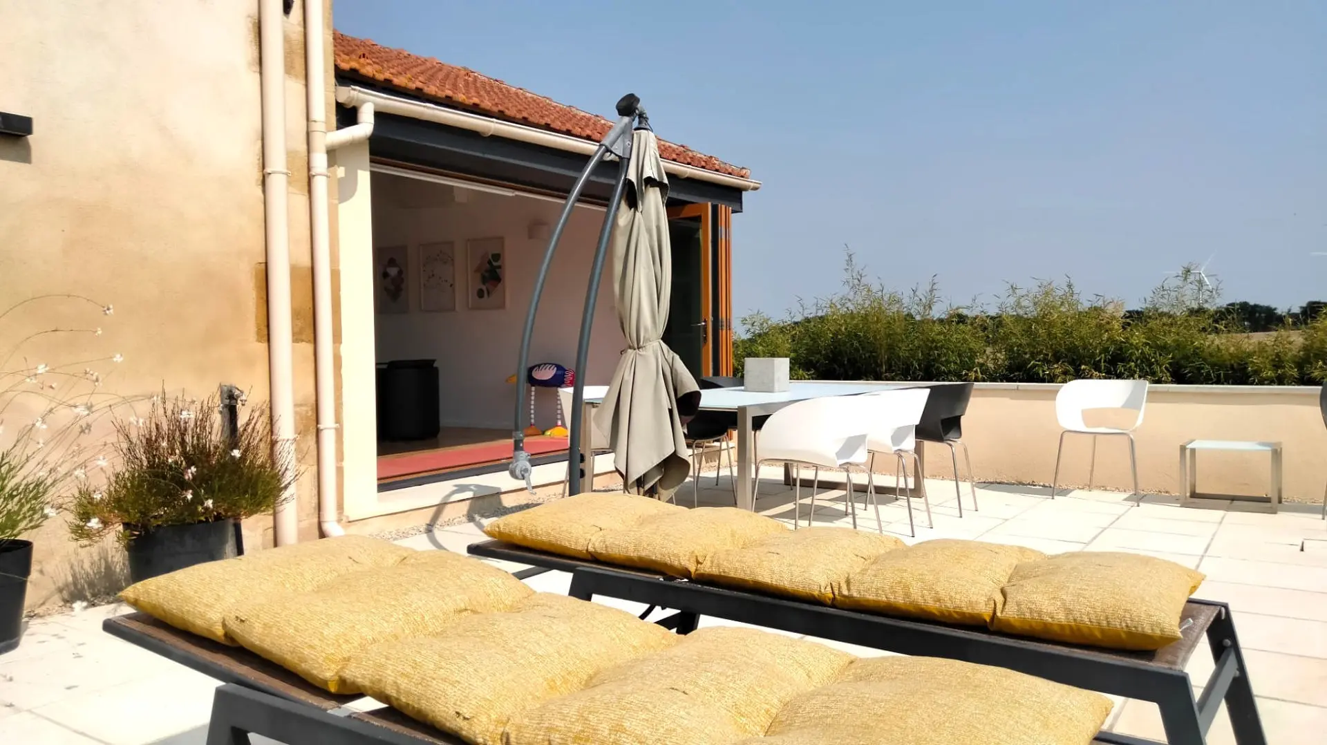 4-bedroom Country House In Pressac, France (163 M²)