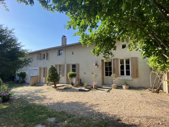 Detached Village House Of 150 M² With South-facing Aspect In South Charente