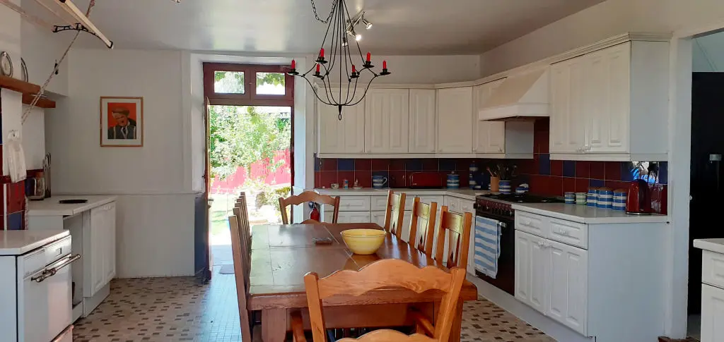 4-bedroom Maison De Maitre In Saint-priest-les-fougeres, France (182 M²)