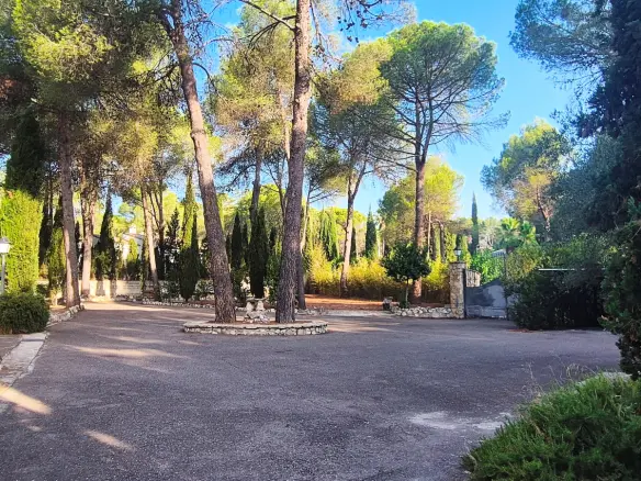 Villa Of 449 M² In Ontinyent, Spain