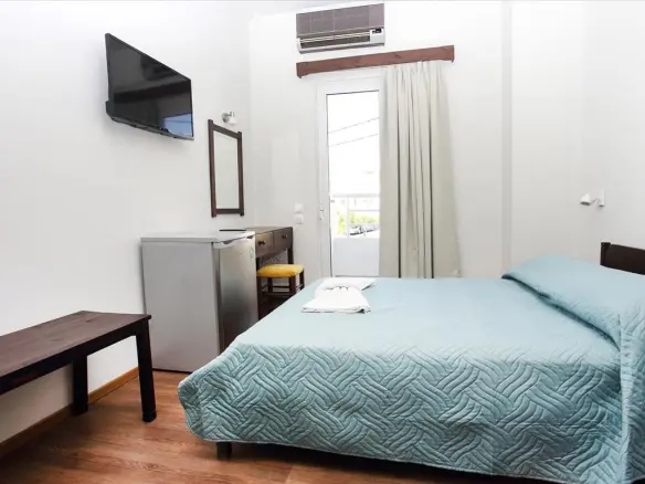 Hotel In Nea Alikarnassos, Greece (2.060 M²)