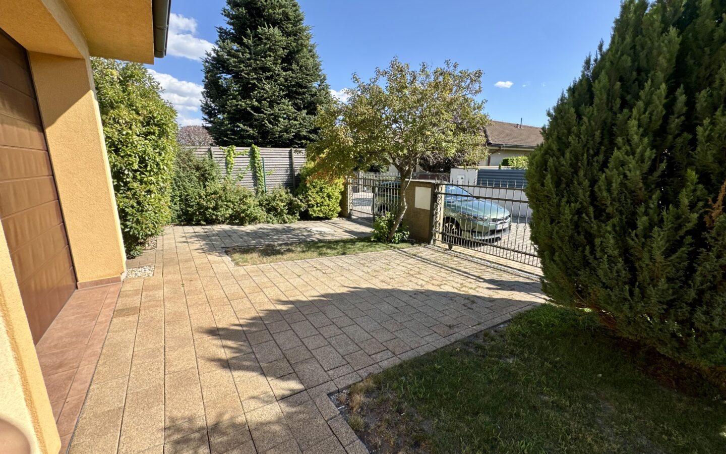 Detached Family Residence With Private Garden In Bratislava