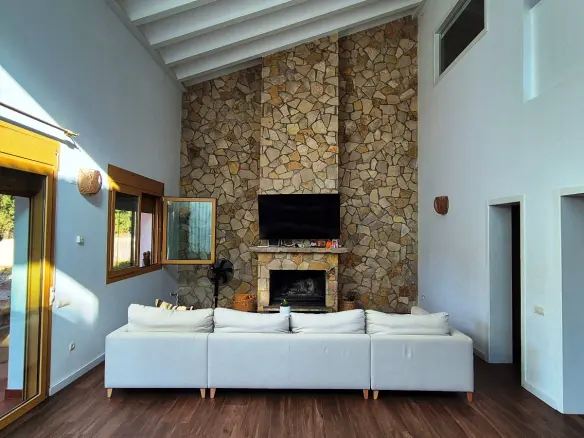 Villa Of 449 M² In Ontinyent, Spain