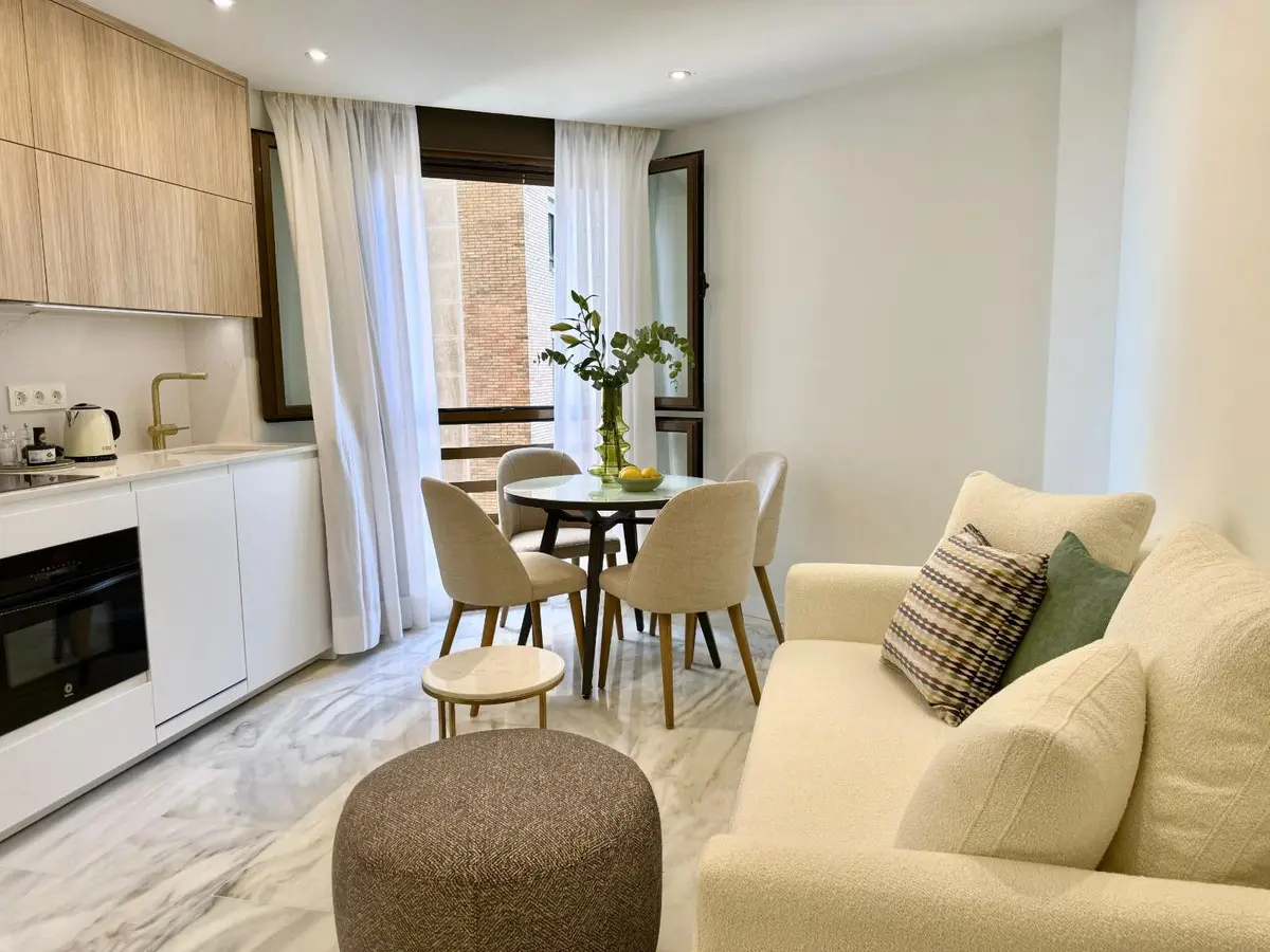 Apartment Of 71 M² In Malagueta, Málaga, Spain