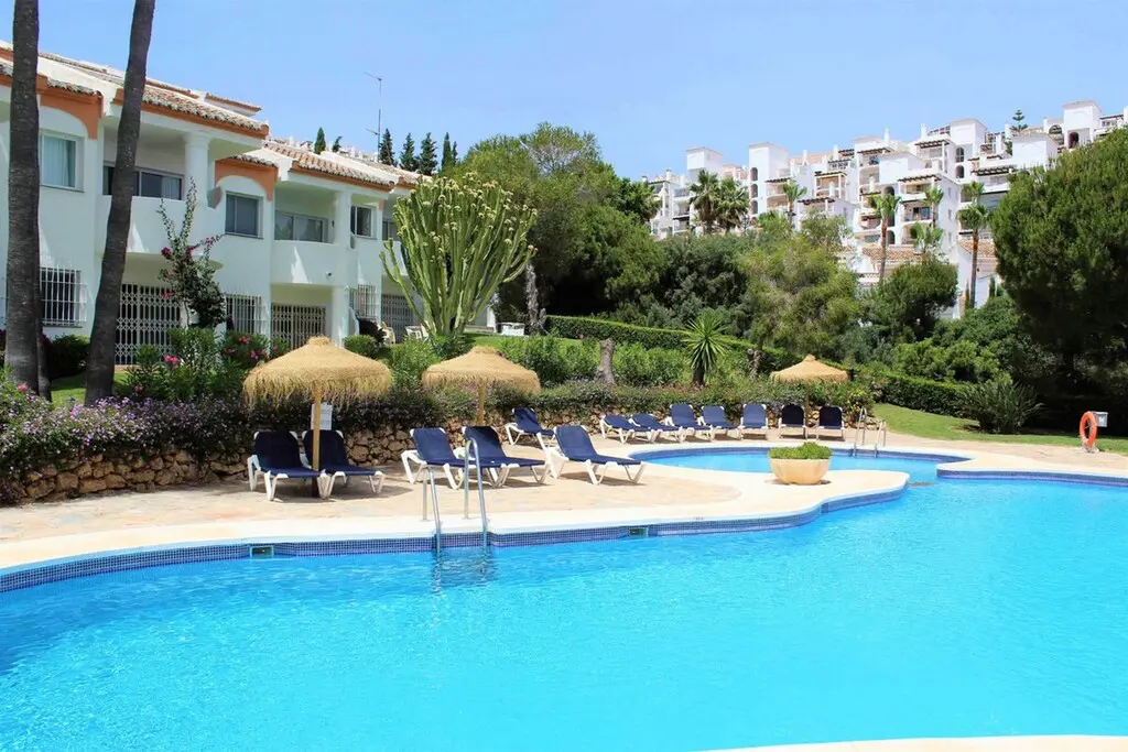 Ground Floor Of 90 M² In Calahonda, Spain