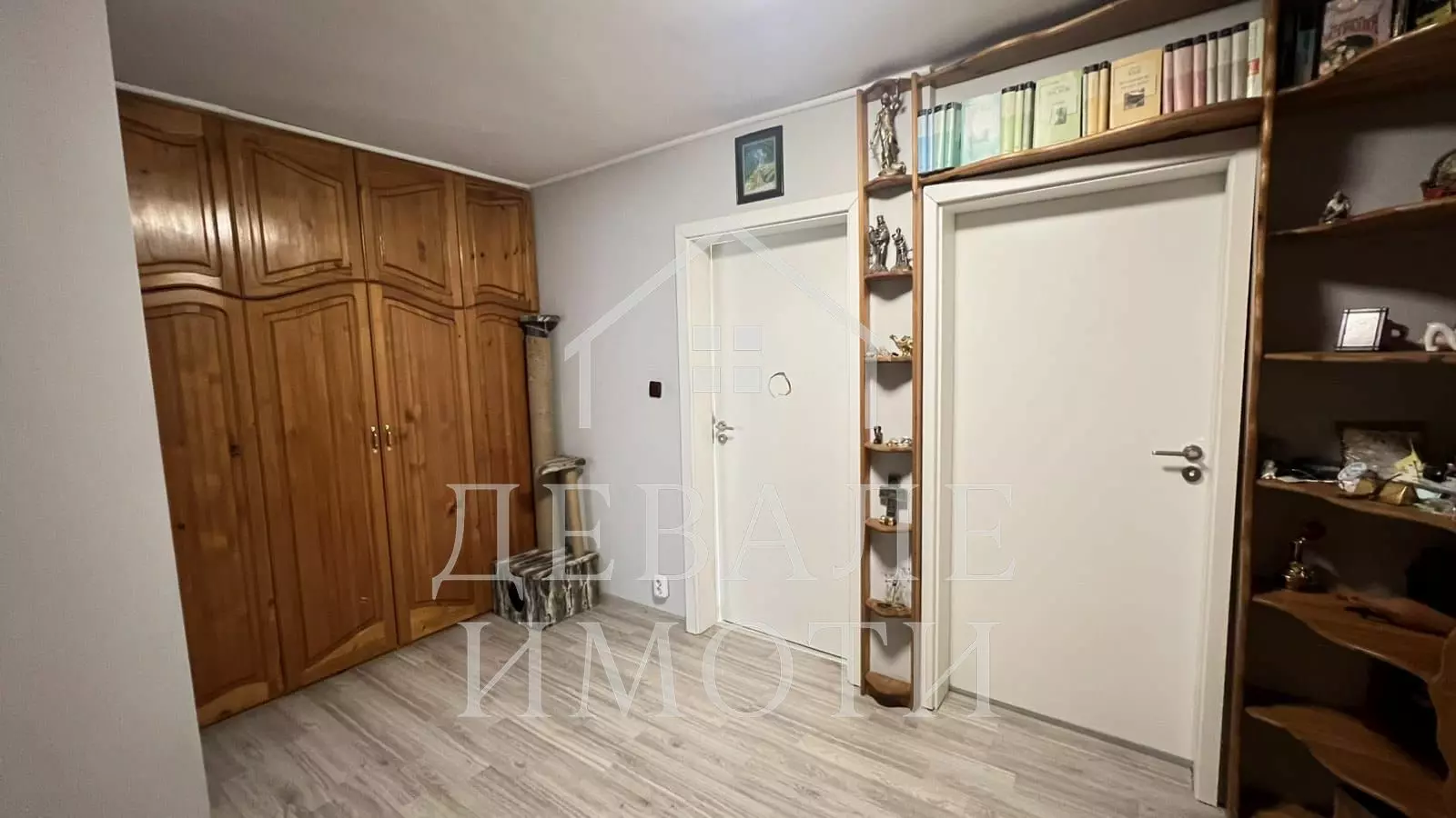 House Of 100 M² With Garage In Solid Two-storey