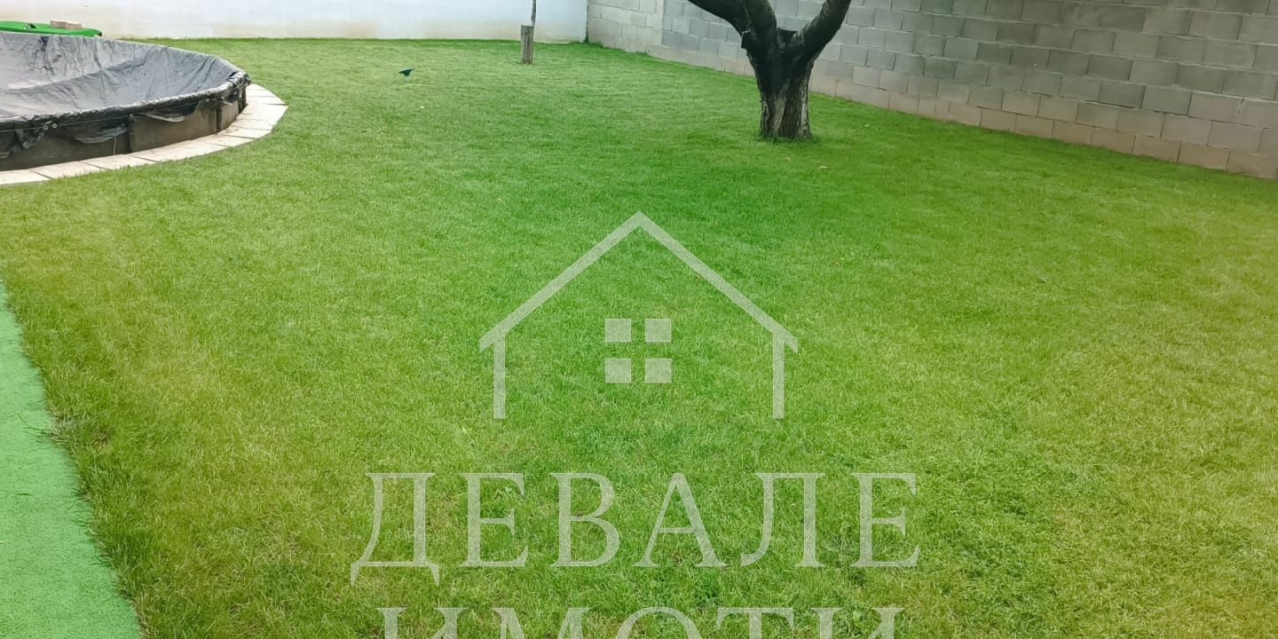 House Of 231 M² With Garage In Solid Two-storey