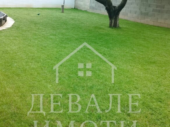 House Of 231 M² With Garage In Solid Two-storey