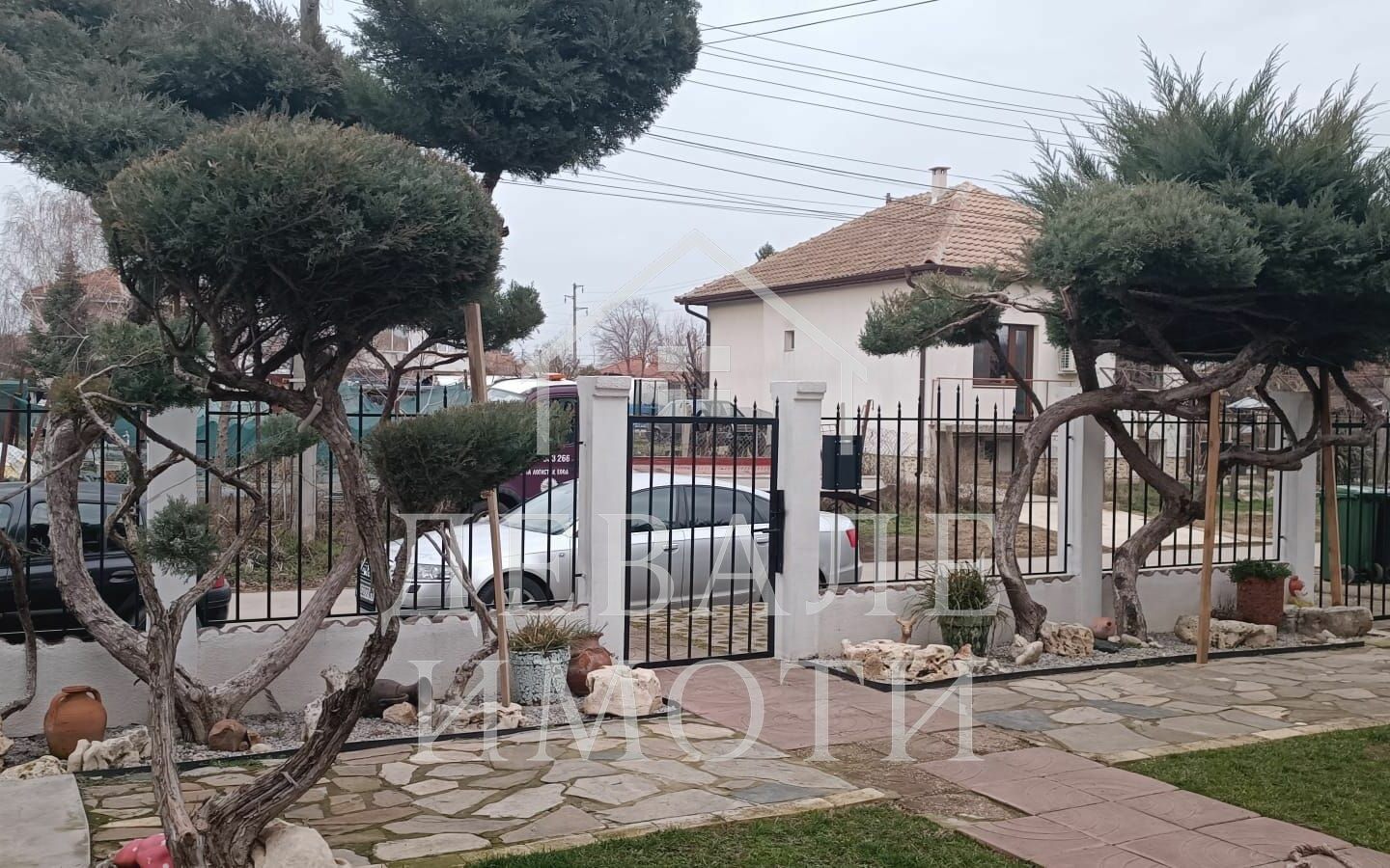 House Of 231 M² With Garage In Solid Two-storey