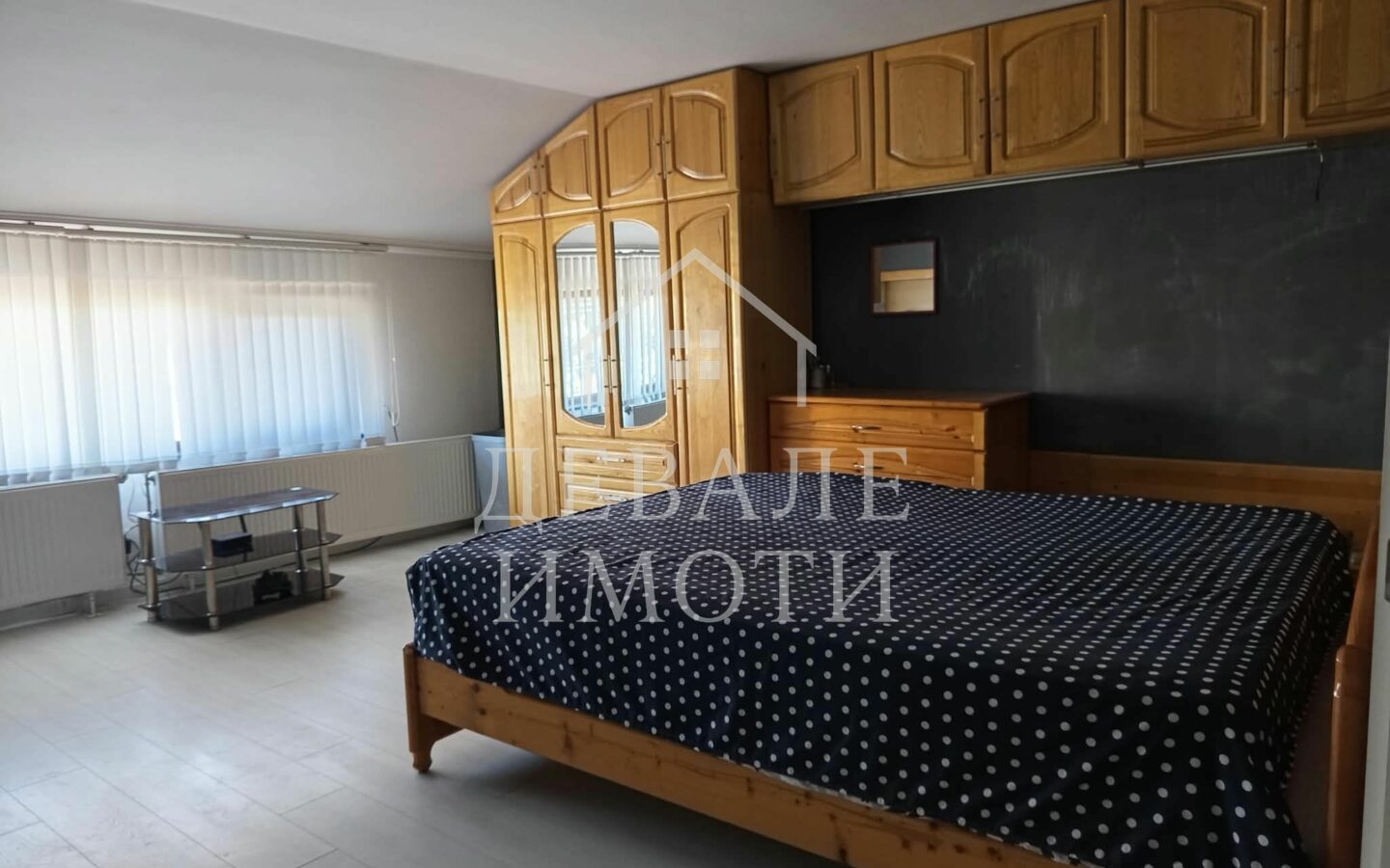 House Of 231 M² With Garage In Solid Two-storey