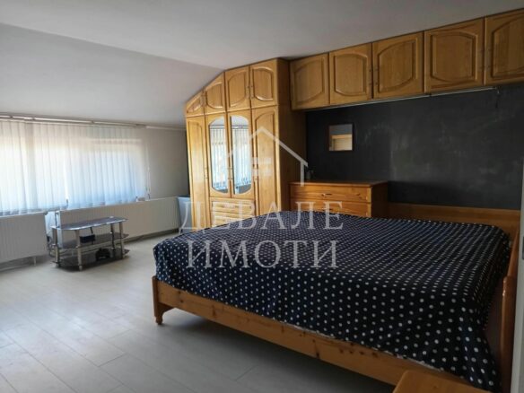 House Of 231 M² With Garage In Solid Two-storey