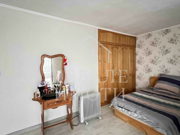 House Of 231 M² With Garage In Solid Two-storey