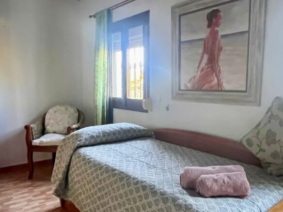 Villa Of 400 M² With Private Pool And 2,000 M² Plot Near Seville