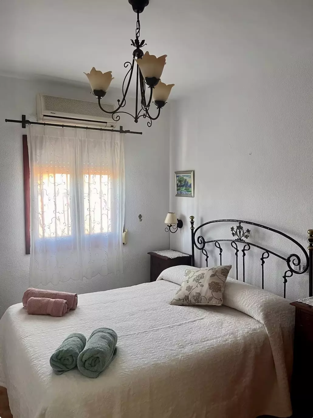 Villa Of 400 M² With Private Pool And 2,000 M² Plot Near Seville
