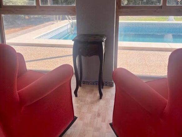Villa Of 400 M² With Private Pool And 2,000 M² Plot Near Seville